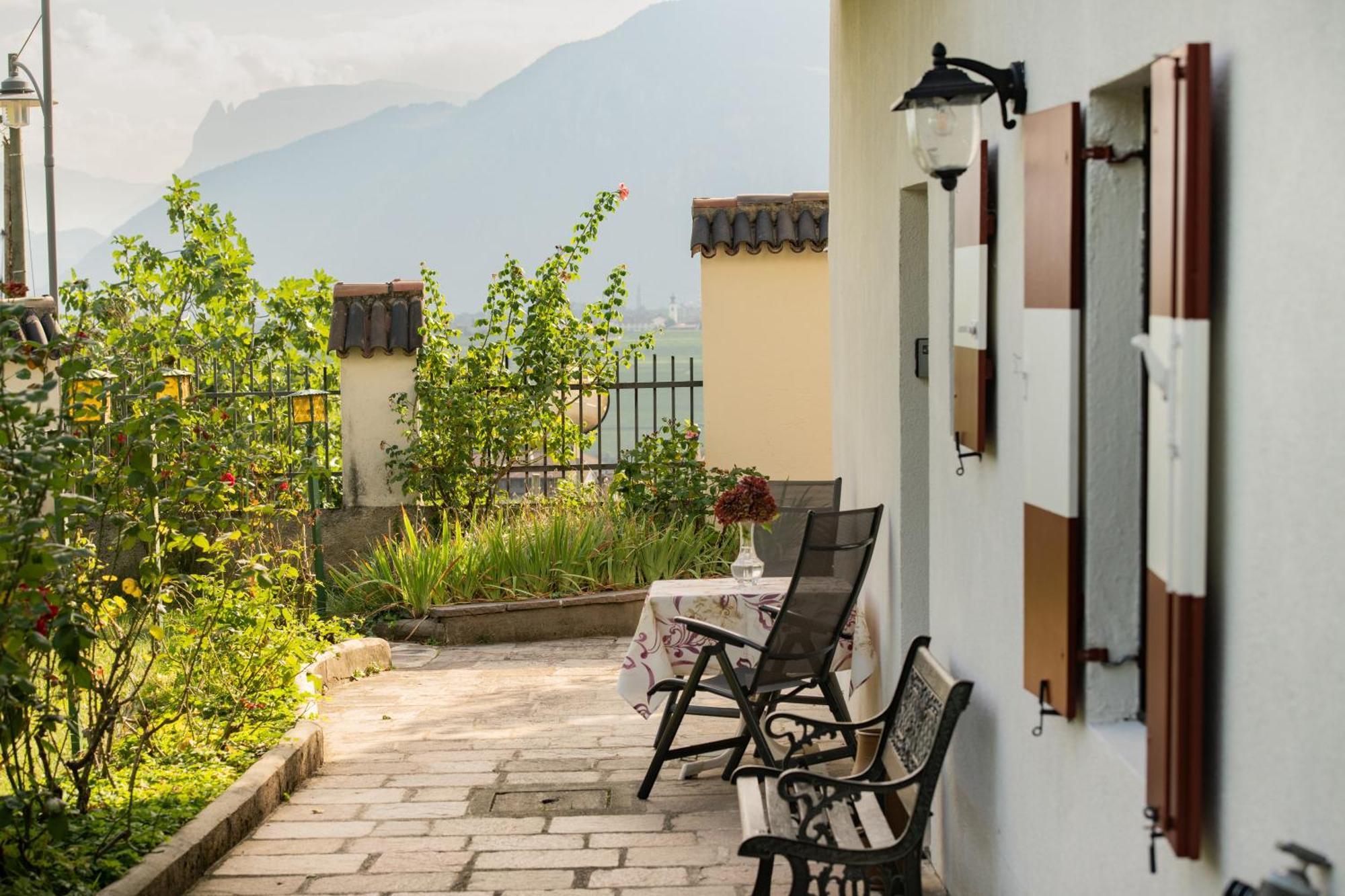 Apartments Schloss Paschbach Аппиано-Сулла-Страда-дель-Вино Экстерьер фото