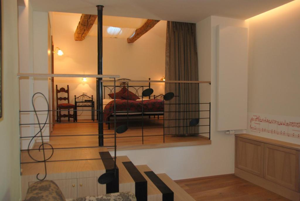 Apartments Schloss Paschbach Аппиано-Сулла-Страда-дель-Вино Номер фото