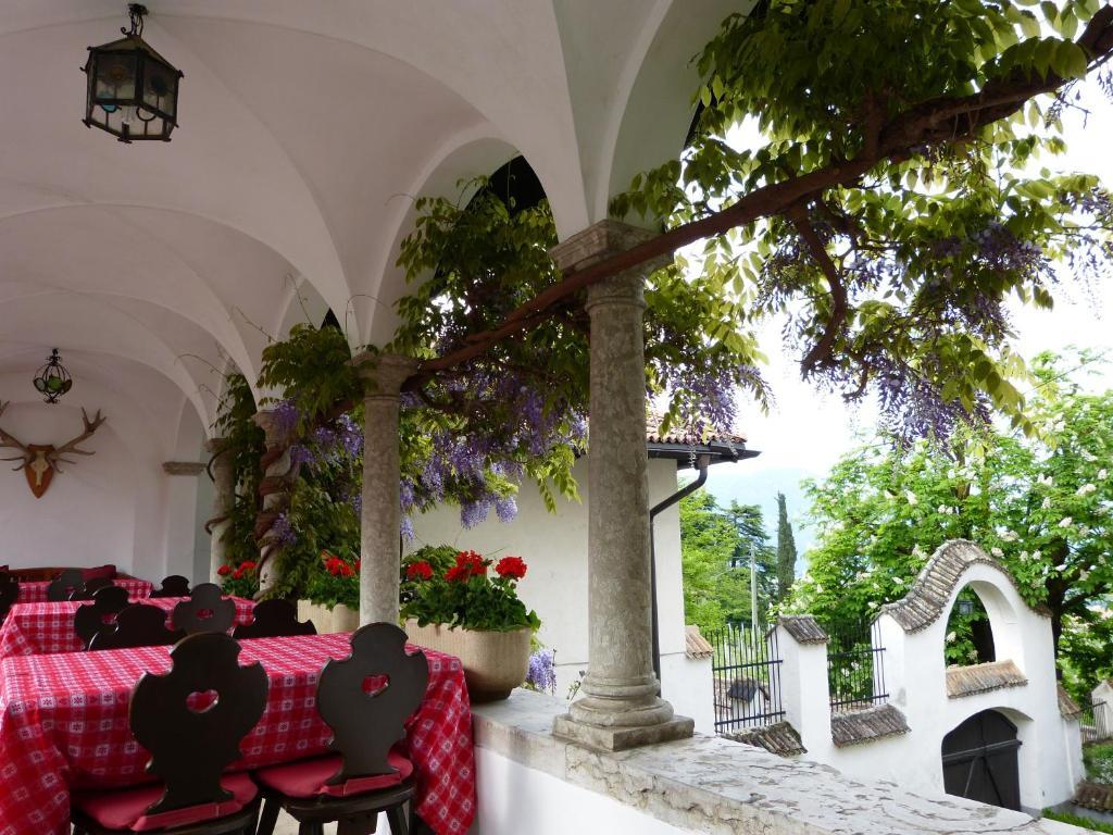 Apartments Schloss Paschbach Аппиано-Сулла-Страда-дель-Вино Экстерьер фото