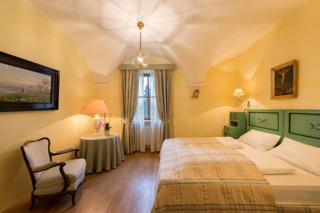 Apartments Schloss Paschbach Аппиано-Сулла-Страда-дель-Вино Экстерьер фото